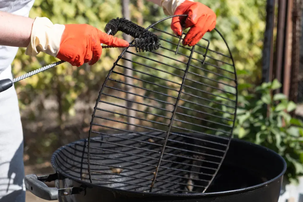 cleaning grill